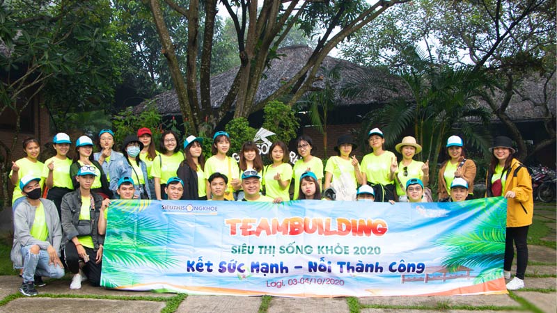 anh team building sieu thi song khoe 2021