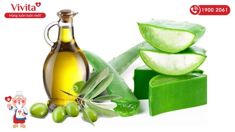 Trị rạn da bằng dầu oliu và nha đam giúp tăng độ đàn hồi cho da, dưỡng ẩm,...