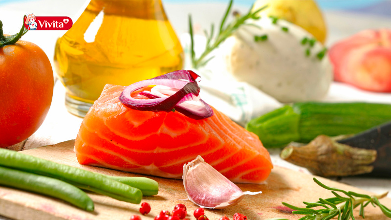Chế độ ăn kiêng Địa Trung Hải lấy cảm hứng từ đồ ăn truyền thống của các nước giáp biển Địa Trung Hải như Hy Lạp, Ý, Pháp, Tây Ban Nha