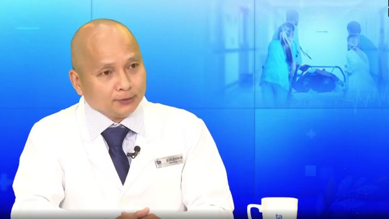 Bác sĩ Lê Hoàng Hải tham gia tư vấn trực tuyến