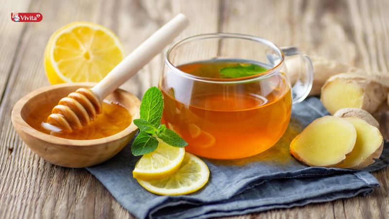 Uống nước gừng ấm pha mật ong