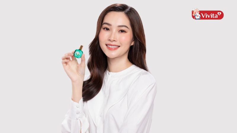 Thuốc nhỏ mắt V Rohto màu xanh là gì?