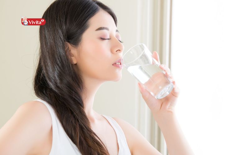 Giảm cân nên uống nhiều nước