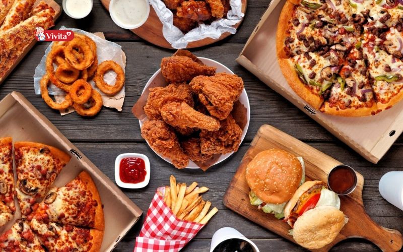 Hạn chế đồ chế biến sẵn, nhiều dầu mỡ