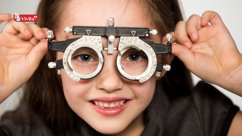 Loạn thị ở trẻ em: Nguyên nhân, dấu hiệu và cách chữa