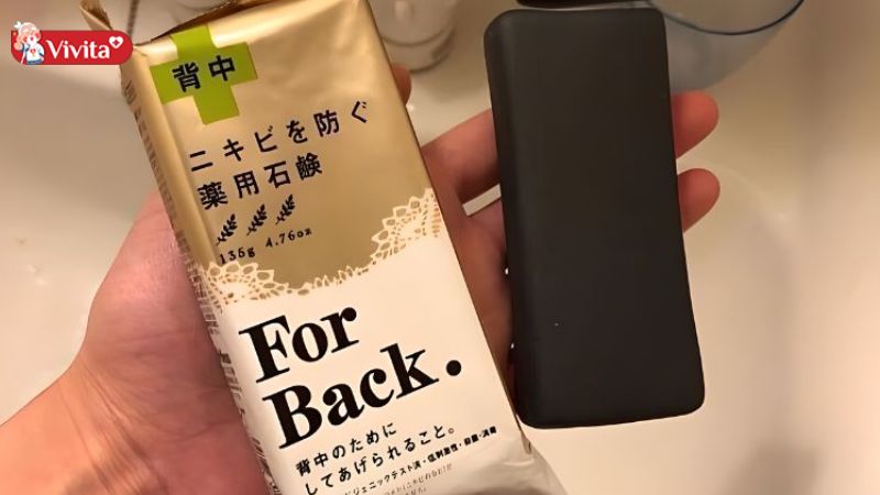 Cách dùng xà phòng For Back khá đơn giản