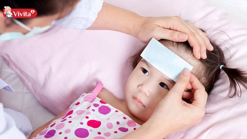 miếng dán hạ sốt của nhật