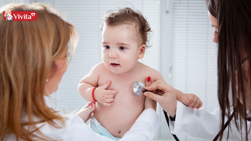 Khi thấy tình trạng dị ứng ở trẻ trở nặng, cần đi khám bác sĩ ngay