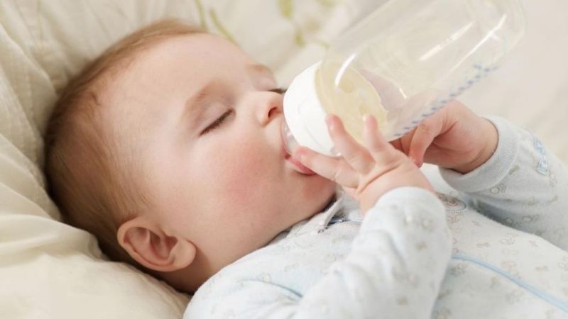 Cần cho trẻ nghỉ ngơi nhiều hơn khi bị dị ứng thức ăn