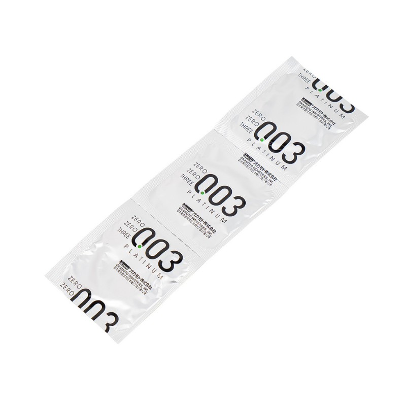 Bao cao su Okamoto 0.03 Platinum Nhật Bản hỗ trợ tránh thai an toàn, ngăn ngừa HIV và các bệnh lây qua đường tình dục (Hộp 10 cái)