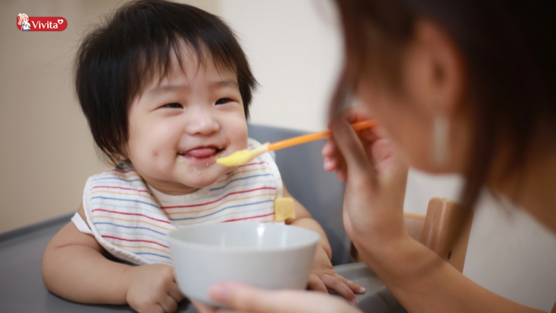 Chất béo cần bổ sung cho bé 8 tháng